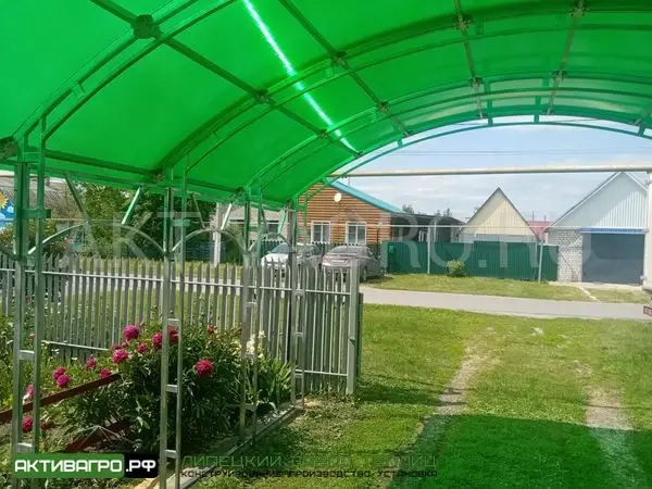 Навес для автомобиля шириной 4 м Навес для автомобиля шириной 4 м